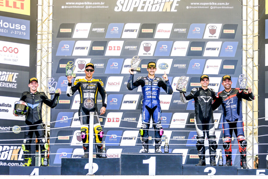 Mário Salles domina a Supersport 600cc e confirma favoritismo na estreia